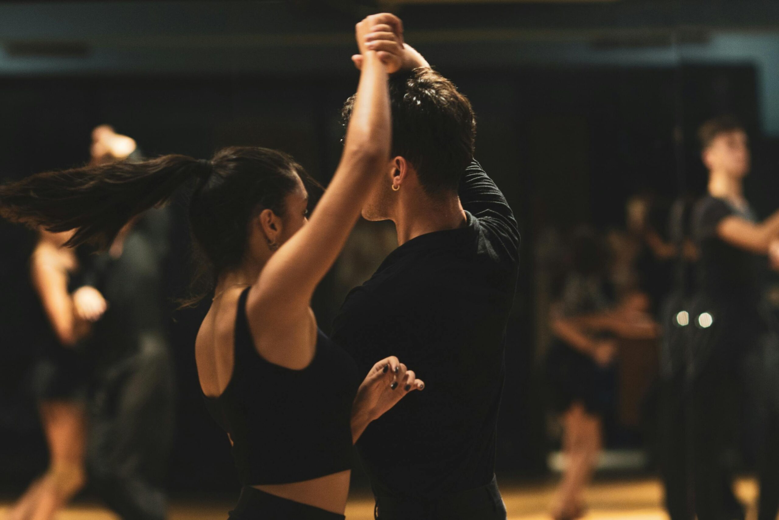 Academia de Baile «Ritmo y Pasión» Recibe un 20% de descuento en tu primera mensualidad